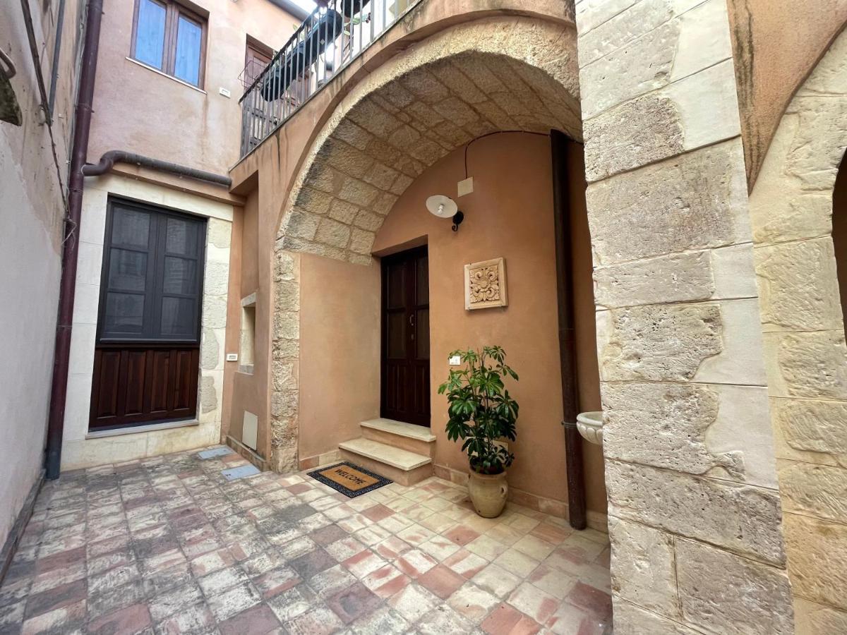 Corte Roma 148 Apt Siraküza Dış mekan fotoğraf